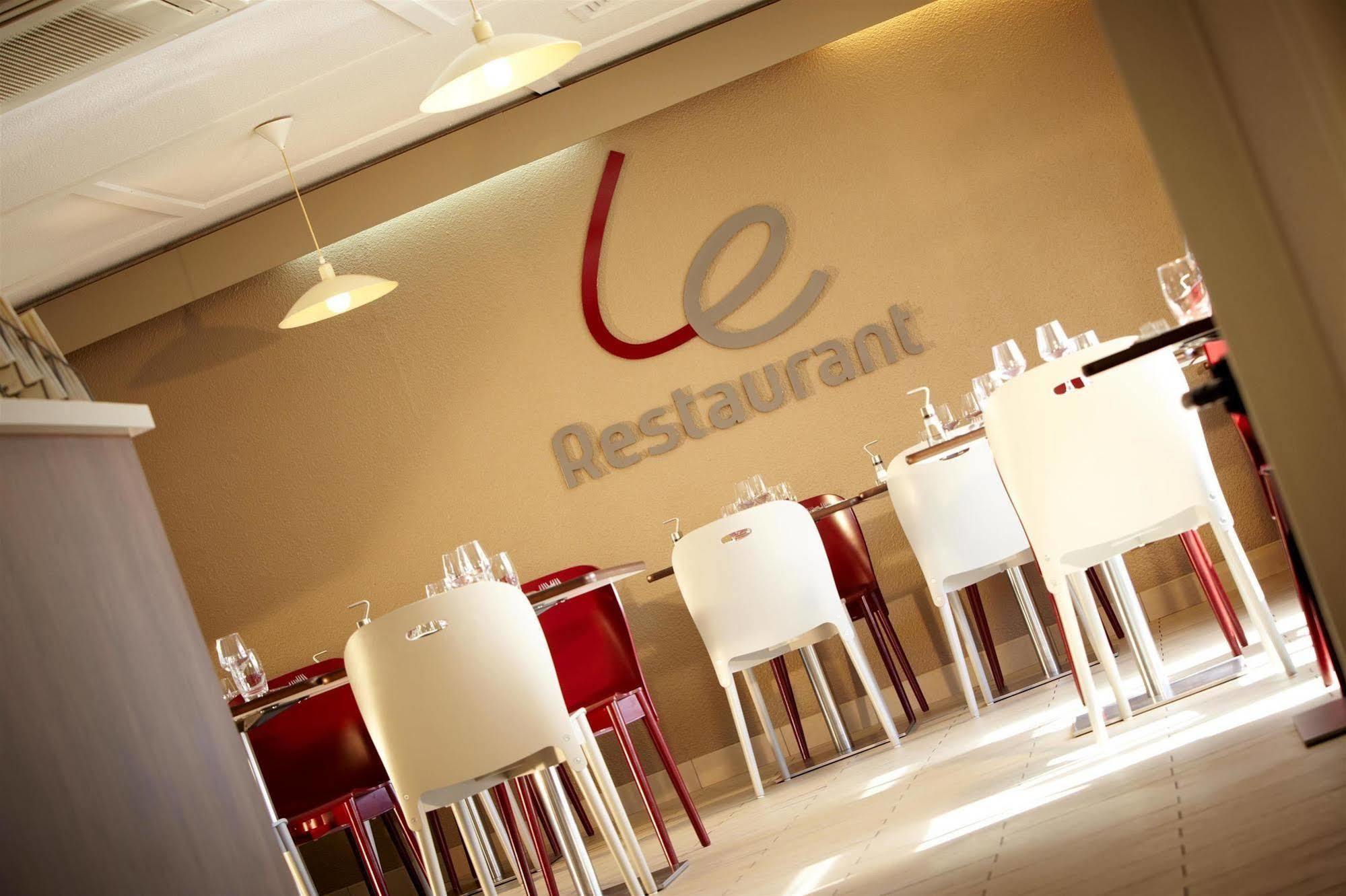 Campanile Bordeaux Ouest - Le Bouscat Hotel Restaurant photo
